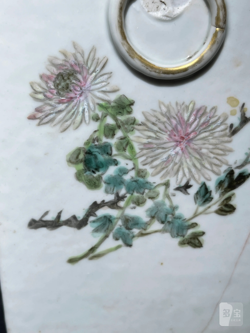 清晚期 浅绛彩山水花卉纹琮式瓶 - 图7